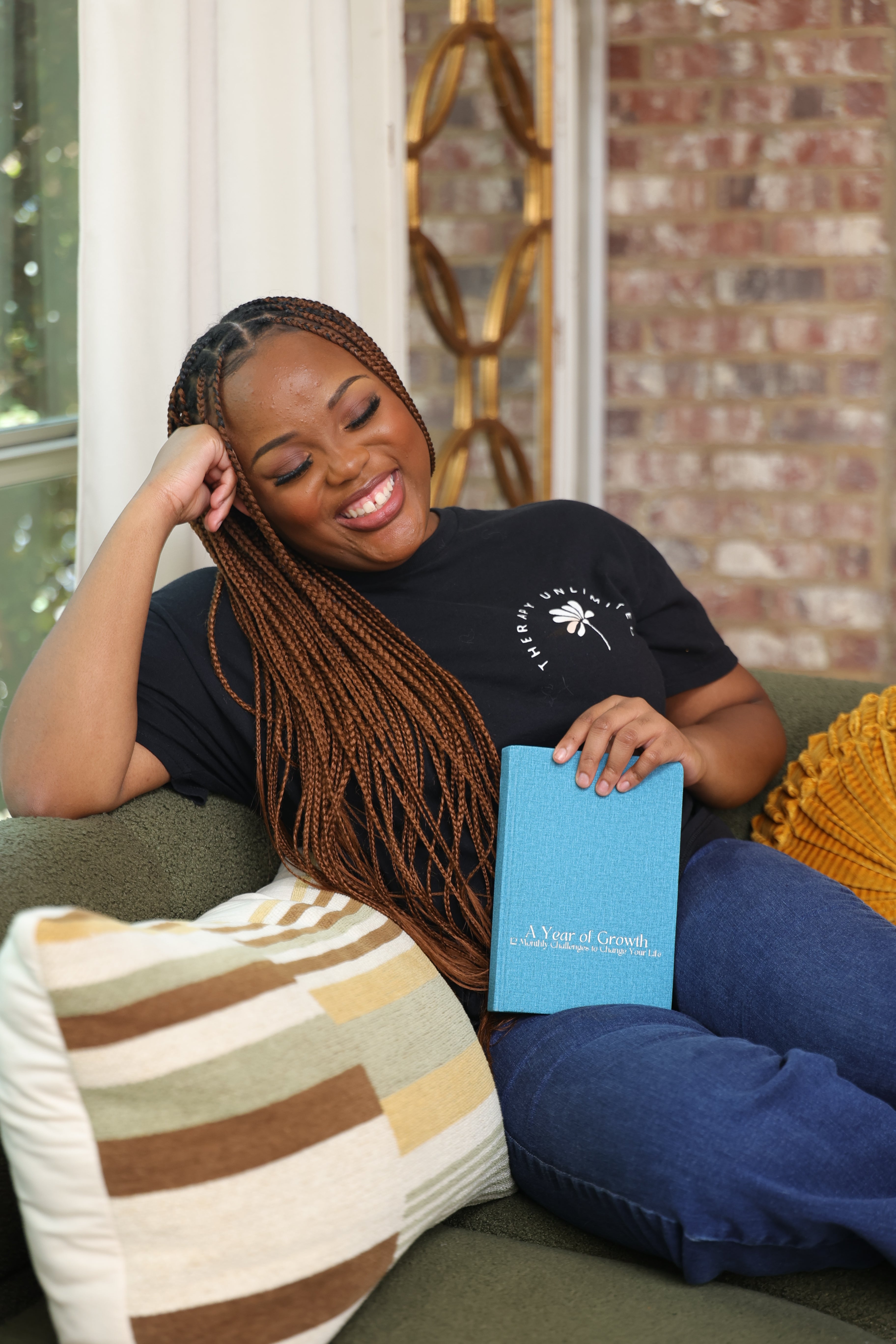 A Year of Growth 12 Monthly Challenges to Transform Your Life By: Shirika Bevill (Hardback)