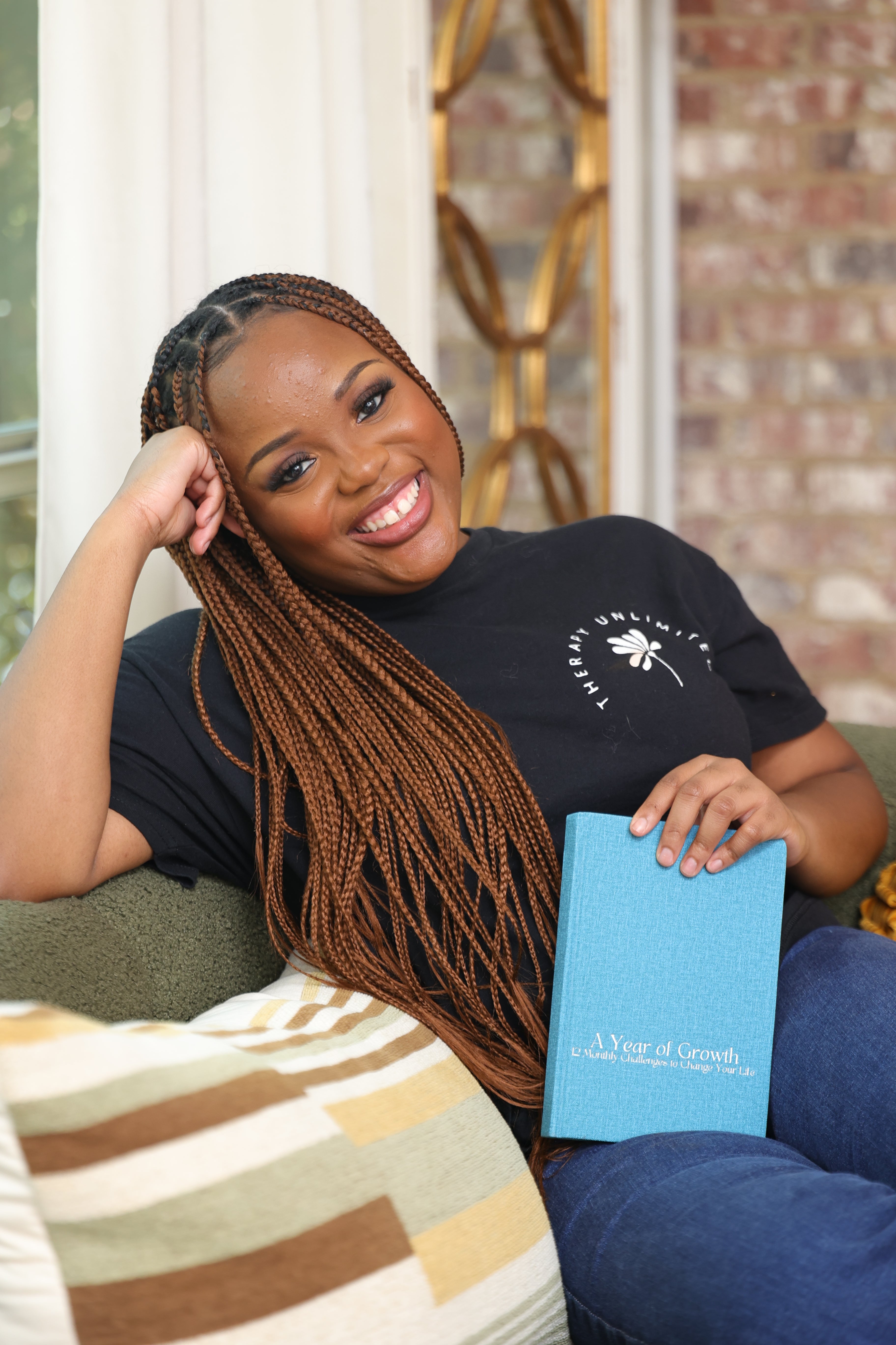 A Year of Growth 12 Monthly Challenges to Transform Your Life By: Shirika Bevill (Hardback)