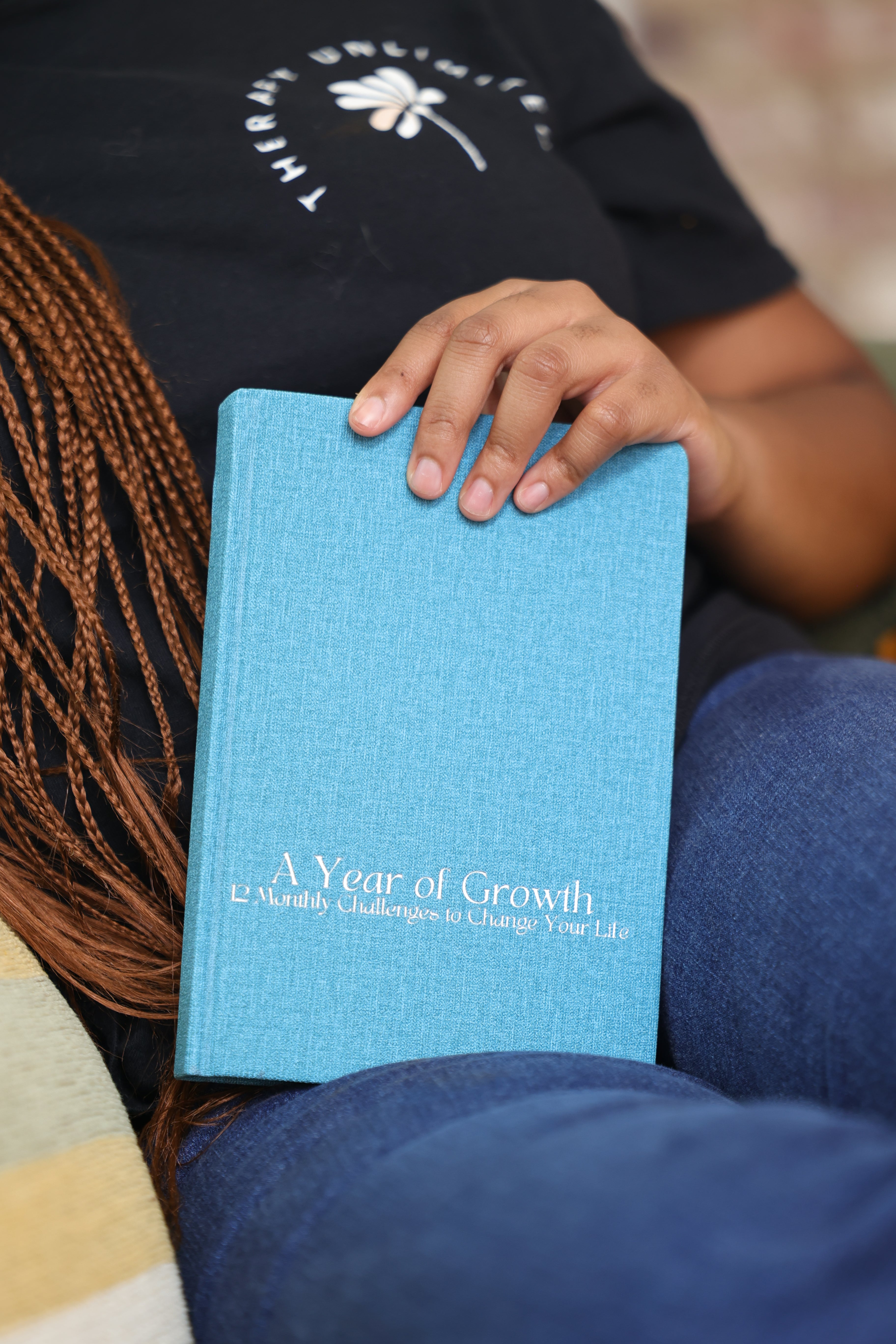 A Year of Growth 12 Monthly Challenges to Transform Your Life By: Shirika Bevill (Hardback)