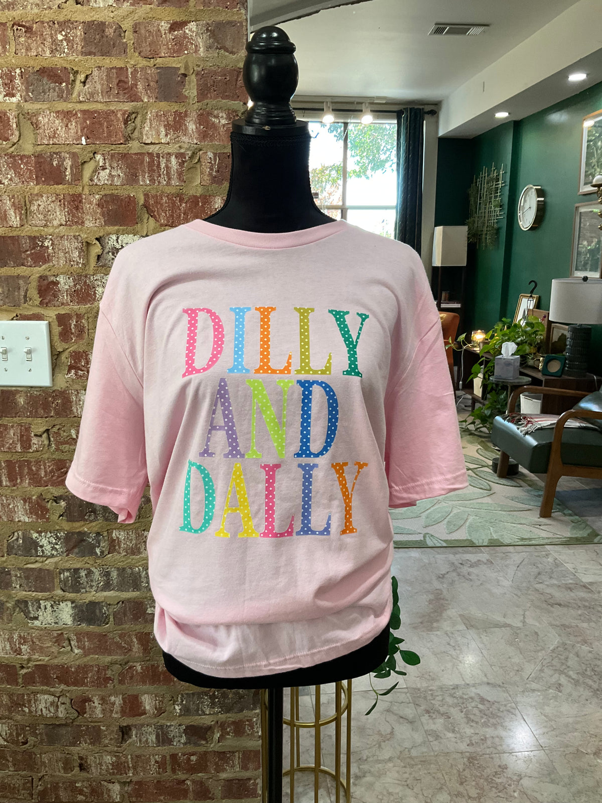 Dilly and Dally Tee (Pink)